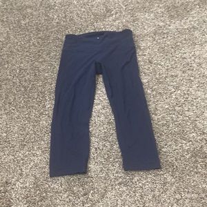 Athleta Women’s Navy Blue Nylon Lycra Spandex Athletic Capris Cropped Leggings